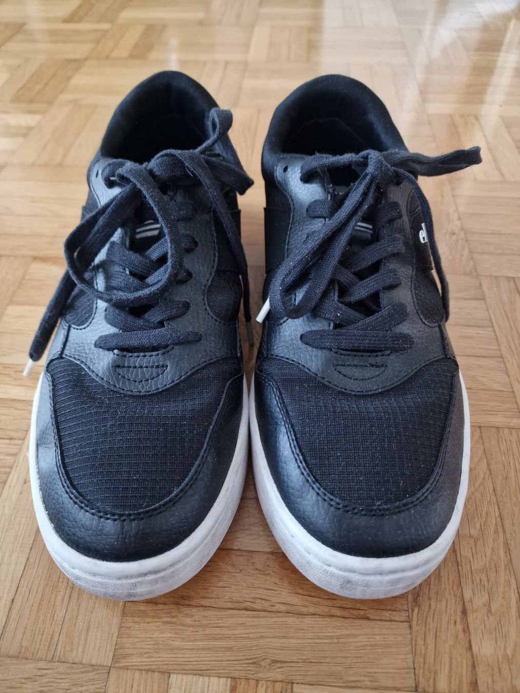 Ellesse Scarpe da uomo: ELLESSE | Herrenschuhe Gr.43 – Usato da Basel venduto da Lemonn