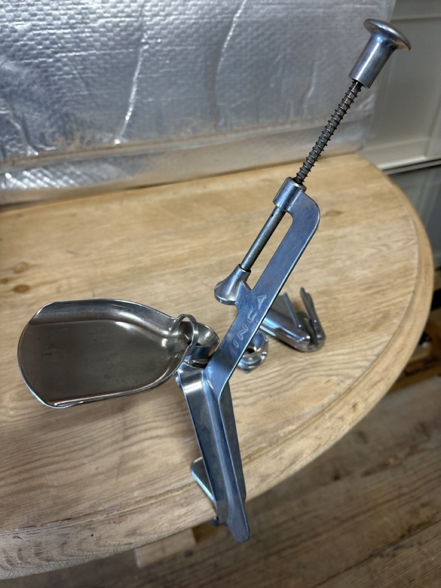 Elettrodomestici da cucina: Kirschensteinentferner INCA Mod.4 Metall Vintage – Usato da Baar venduto da Hillsboro
