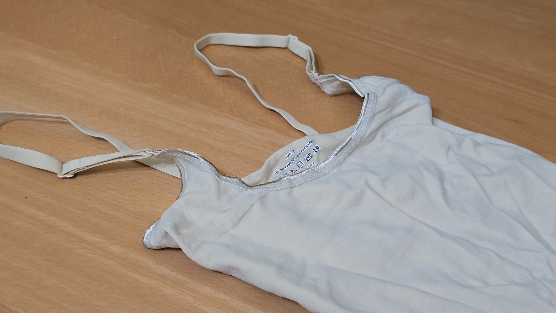 Altra biancheria intima: 💞 Shapewear Top lang - M - Formend & Bequem – Nuovo (secondo la descrizione) da Thalwil venduto da VitaMini 2