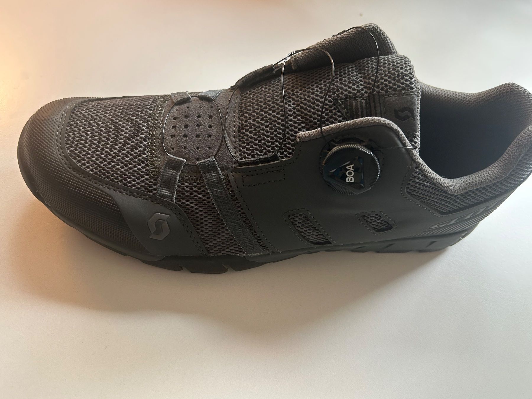 Scott Herrenschuhe: SCOTT Bikeschuhe grau Grösse 46 BOA Verschluss – Neu (gemäss Beschreibung) aus Igis von hrhofer