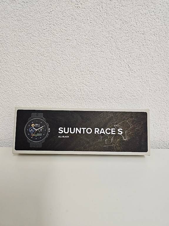 Suunto Smartwatch: Suunto Race S Schwarz - 45mm – Neu und originalverpackt aus Mettau von BasarVerkauf
