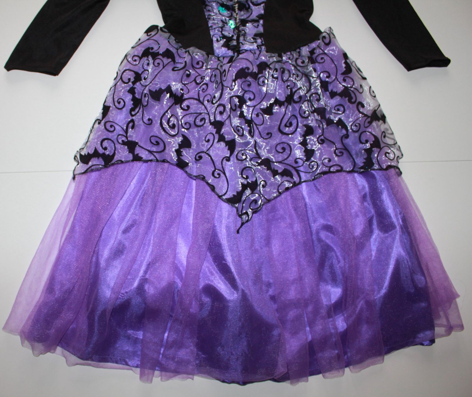 Costumi: Costume sorcière / Hexe t. 4 - 5 ans – Usato da Peseux venduto da CoolShoping 5