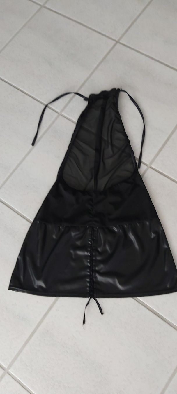 Robes: Schwarzes Kleid – D'occasion à Schwarzenbach SG par mel_s6jj 2