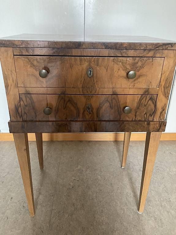 Commodes: Biedermeier Möbelstück – D'occasion à Luzern par Rolkos