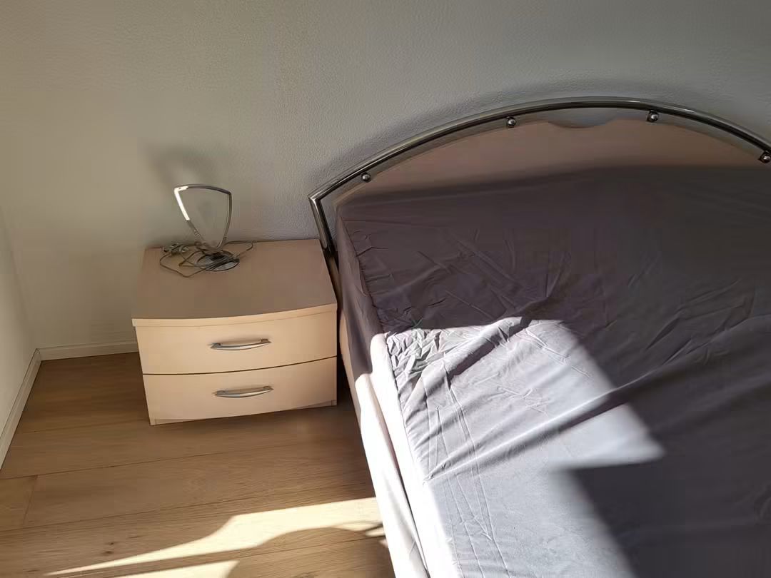 Betten: chambre à coucher – Gebraucht aus La Roche FR von zan_29yx 2