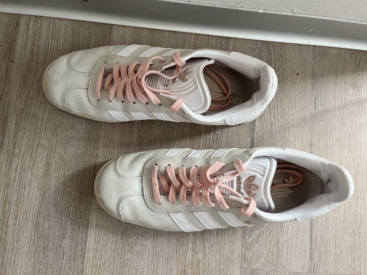 Adidas Herrenschuhe: Adidas Gazelle 40 2/3 grau – Gebraucht aus interlaken von caliban 1