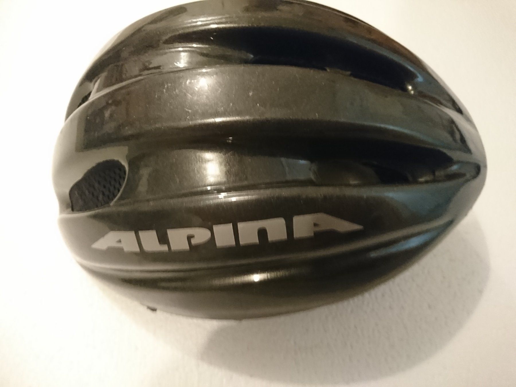 Caschi: Velohelm rot metallic Grösse M gebraucht – Usato da Au ZH venduto da aar_rr77 3
