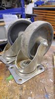 2 Schwenkrollen 150 mm