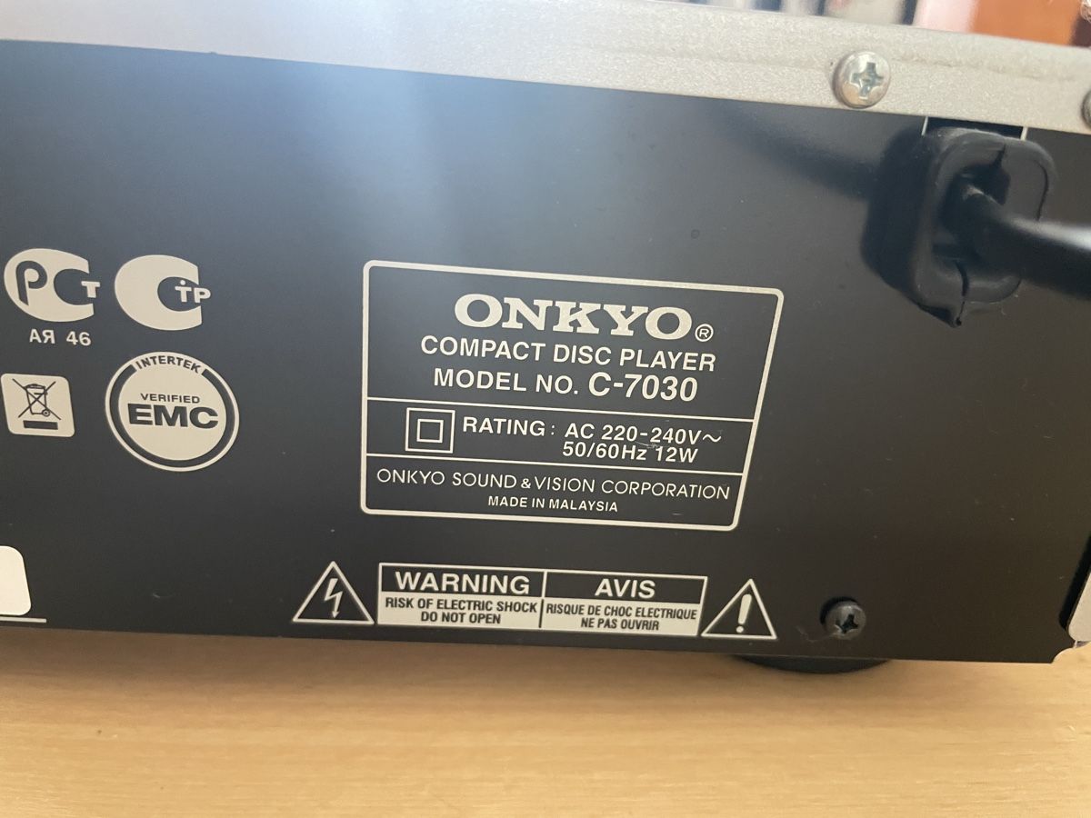 Onkyo Lettore multimediale & Streamer: Onkyo C-7030 / Hifi-CD-Player – Usato da Zürich venduto da knipso 2