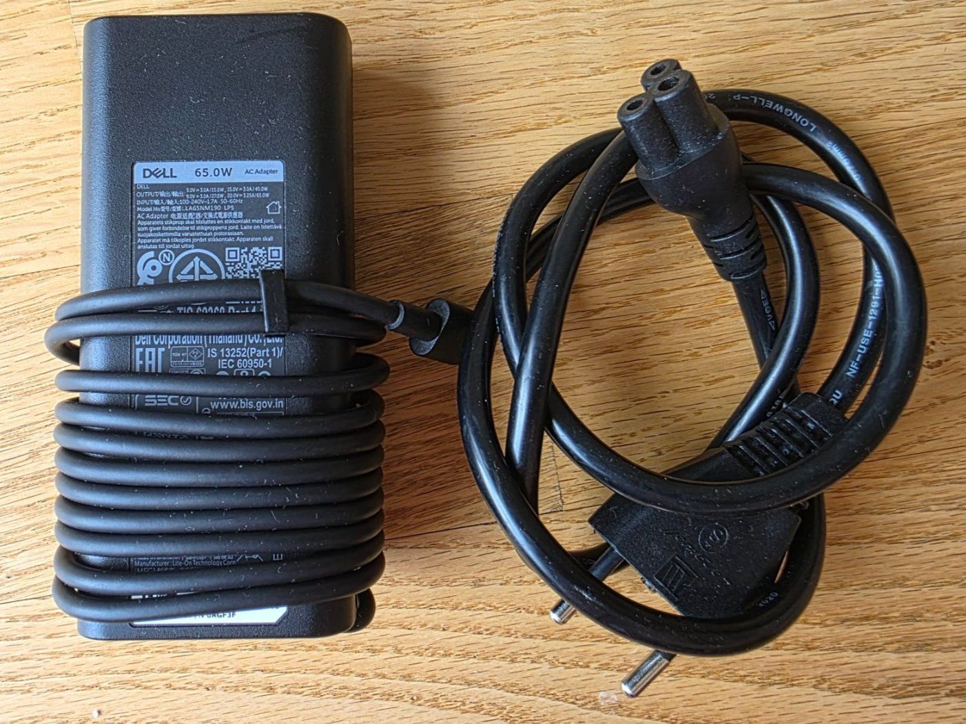Dell Chargeur: Original Dell 65W USB-C Netzteil – D'occasion à Stetten AG par AlexandruEP