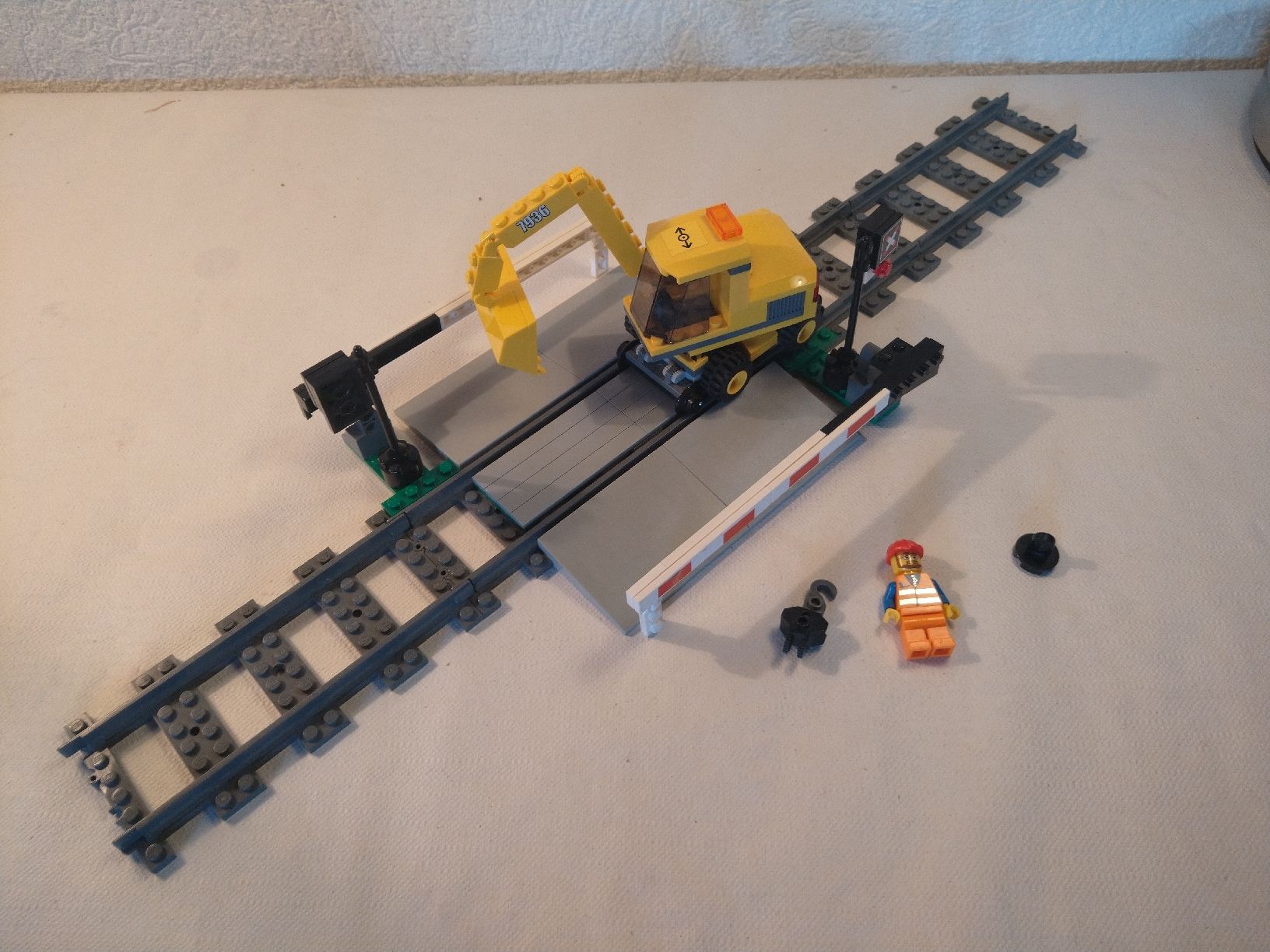 Lego Jeux de construction: Lego - 75326 - Passage a niveau – D'occasion à Les Brenets par LEGOFOREVER