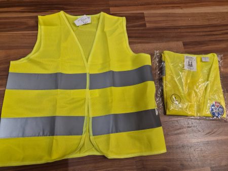 2 Warnwesten gr 121 bis 140 K38