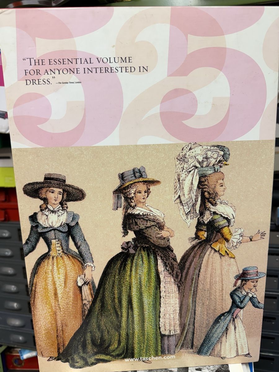 Bücher: Kleider Kostume Jahrhunderte – Gebraucht aus Riehen von MaestroImperatore 6