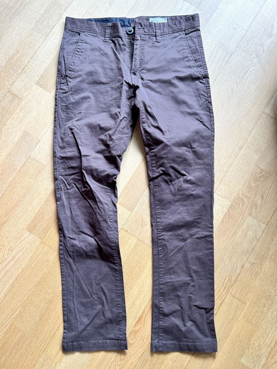 Volcom Hosen: Volcom Trousers Brown Size 32 Men's – Gebraucht aus Bern von dyl_2y87