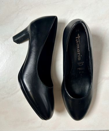 Elegante Tamaris Pumps Gr. 36, Schwarz, Leder