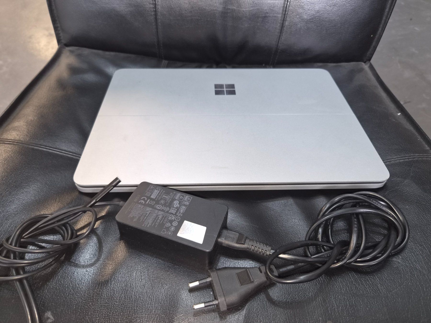 Microsoft Notebooks: Microsoft Surface Laptop – Gebraucht aus Worben von Cosmetique
