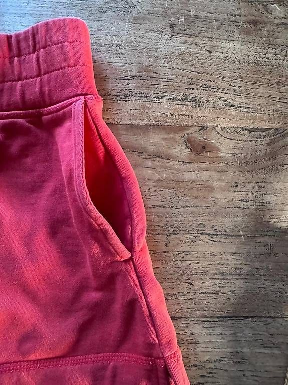 H&M Pantaloni: Shorts von H&M_Rot_Gr. XS. – Usato da Zürich venduto da Sunnyflower97 2