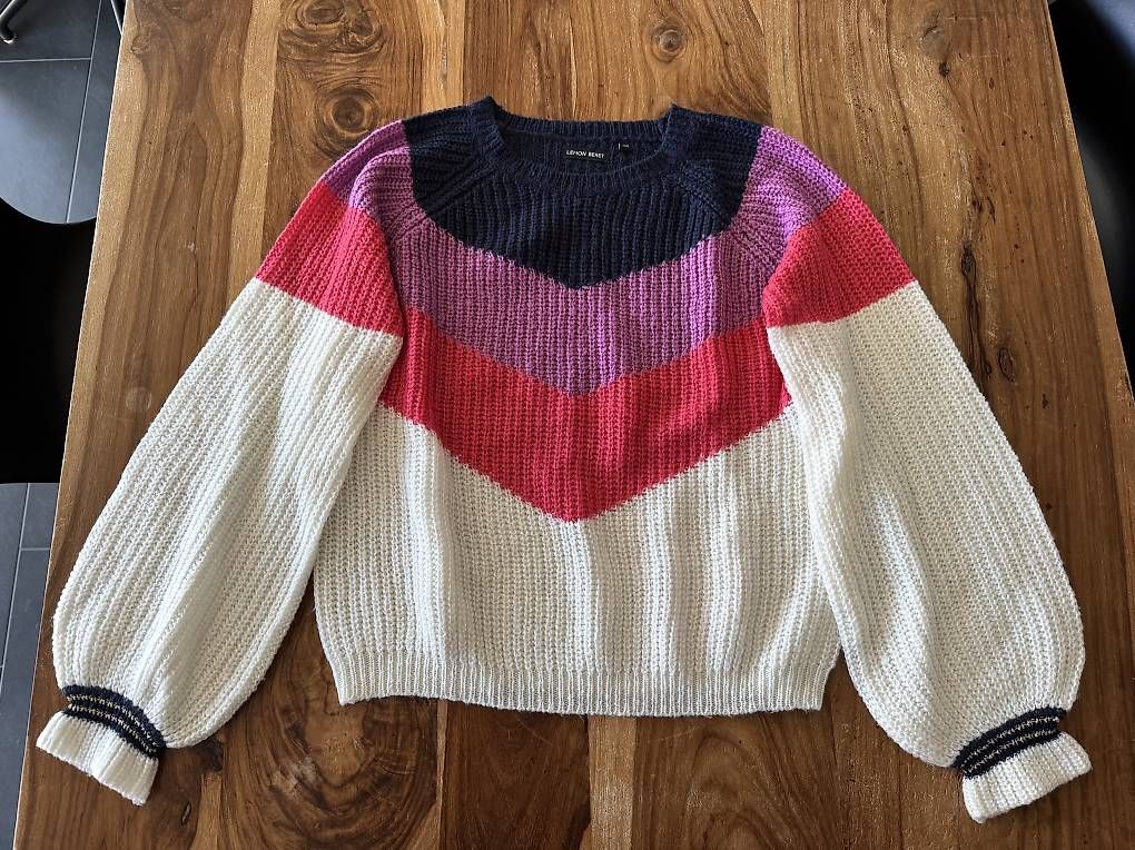 Pulls et sweat-shirts: Lemon Beret Pullover Gr. 152 mit Trompetenärmeln – D'occasion à Münsingen par Minimalisten