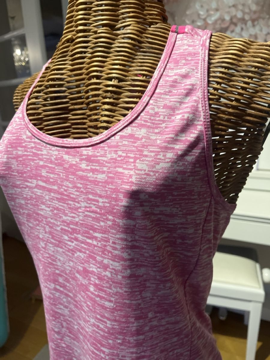 Adidas Tops: Adidas Sport Top, S – Gebraucht aus Solothurn von Bobesch08 3