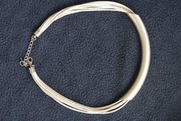 Collier multibrins doré style ethnique chic parfait pour l'é