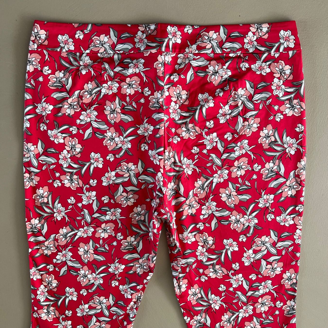 Taifun Pantaloni: TAIFUN Hose ❤️ – Usato da Zürich venduto da ClosetQueen 4