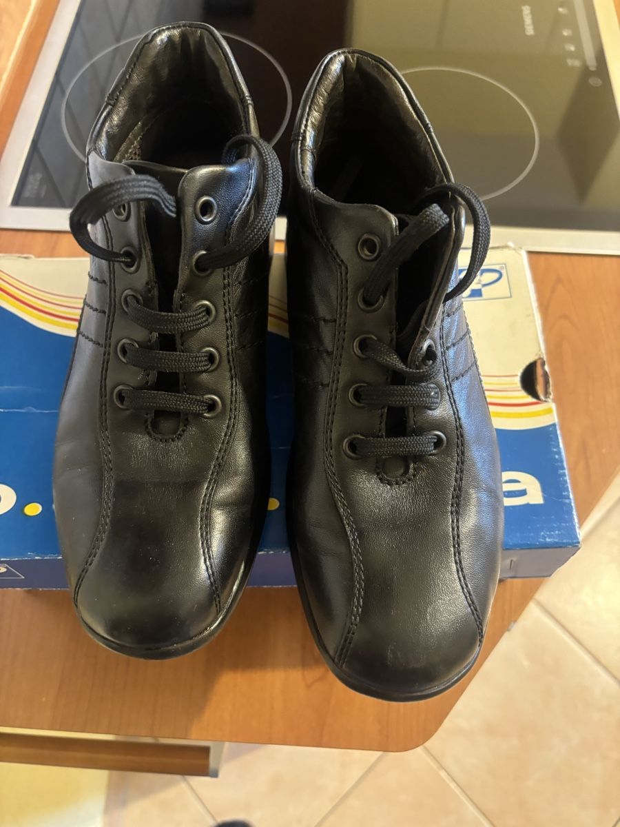 Geox Damenschuhe: Chaussures GEOX – Gebraucht aus Attalens von roronana