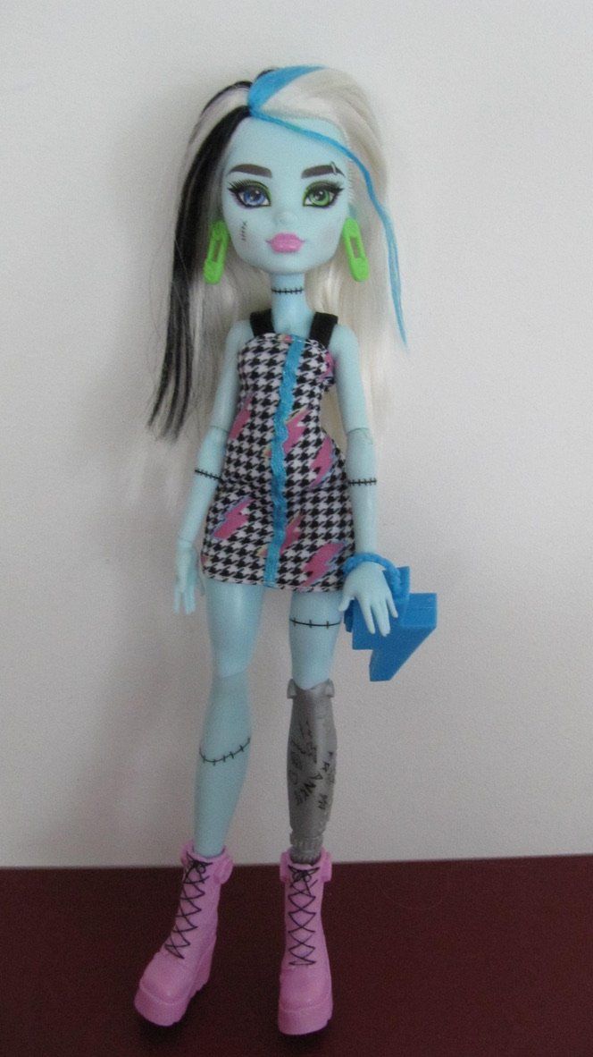 Bambole: Monster High Puppe Frankie Stein – Usato da Brunnen venduto da Kiwiland1