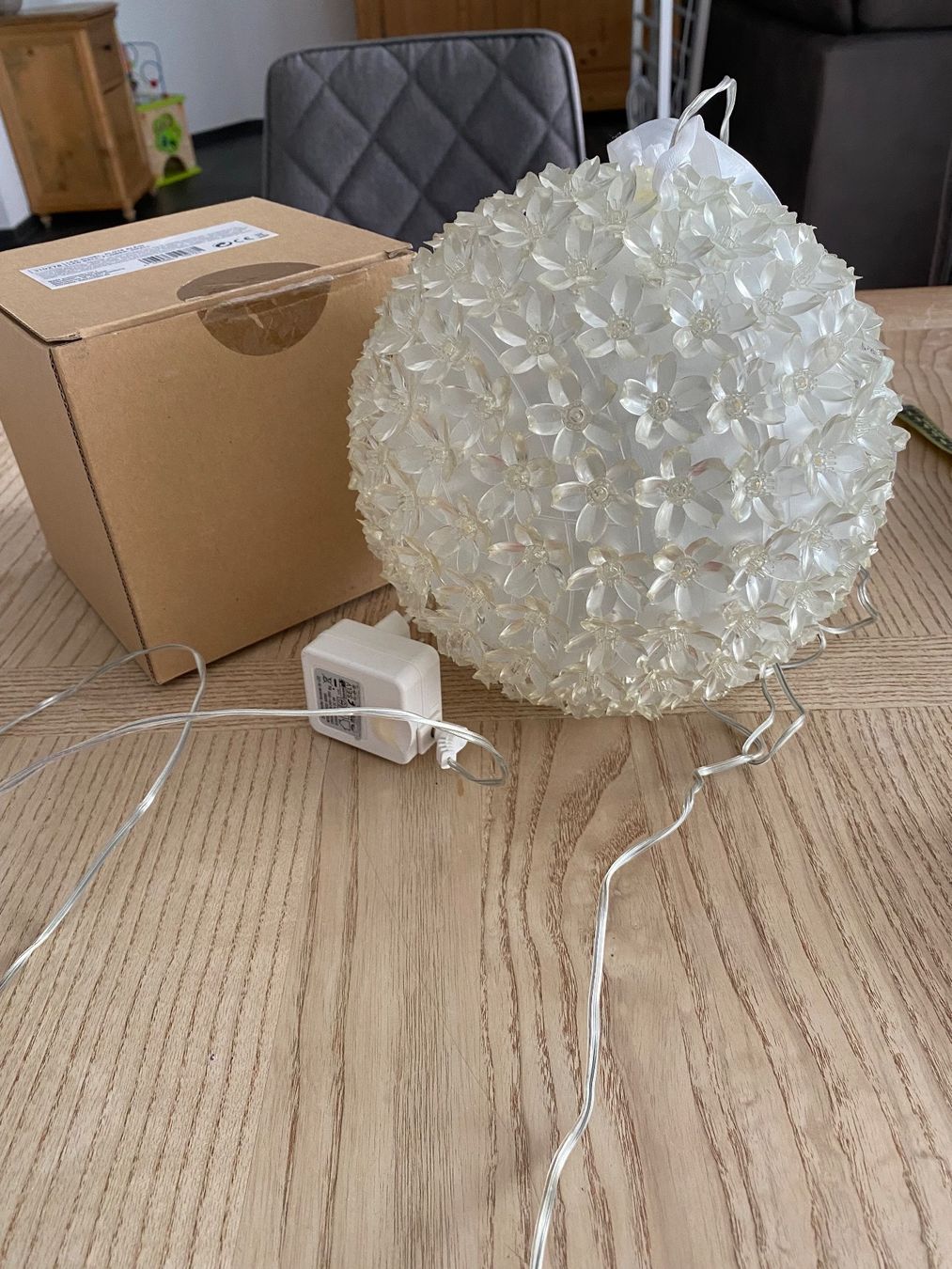Migros Tutte le decorazioni: LED Blütenkugeln – Nuovo e nell'imballaggio originale da Teufen AR venduto da Memilu 5
