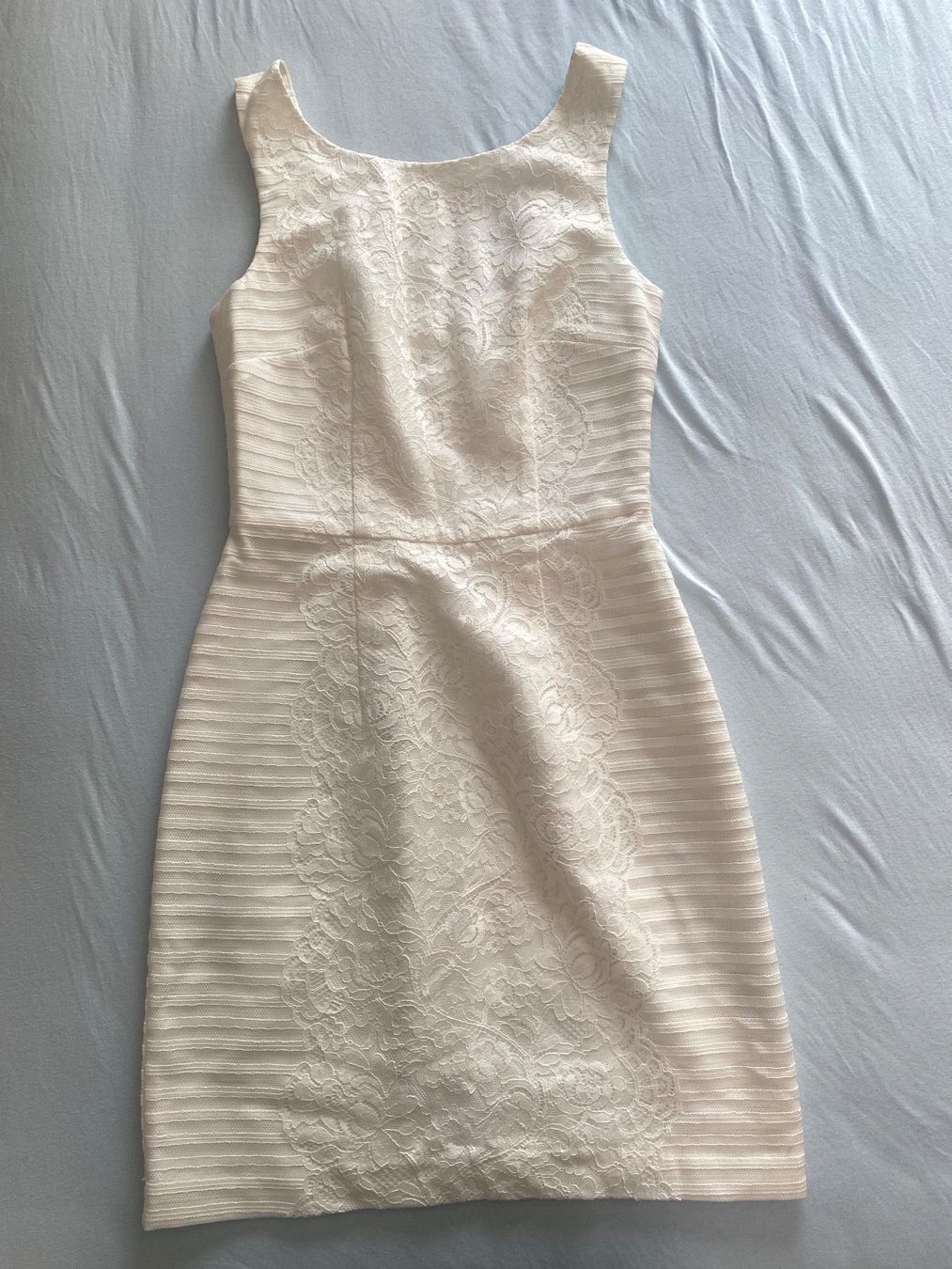 Vestiti: Forever New dress – Usato da Zürich venduto da Yuece