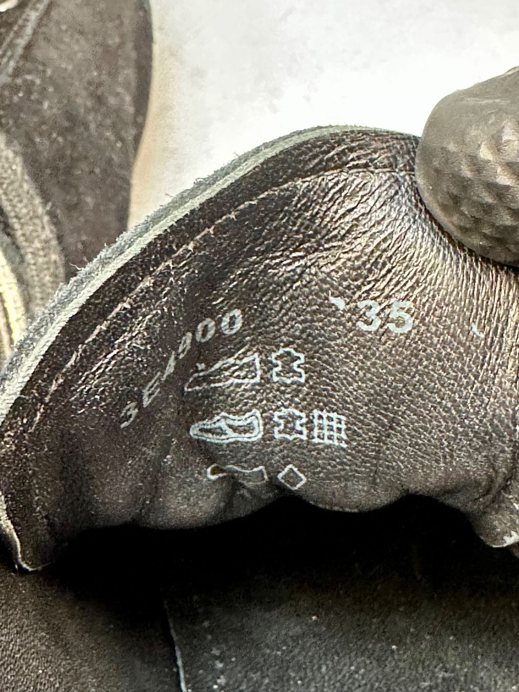 Prada Damenschuhe: DAMENSCHUHE #38 „PRADA” – Gebraucht aus Zürich von NIKI777 8