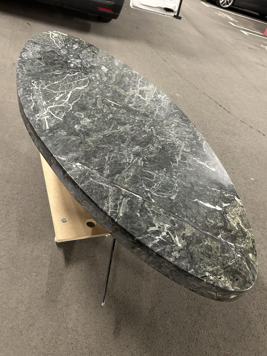Tavoli: Table basse ovale en marbre véritable - Élégante ! – Usato da Thierrens venduto da Bigla 2