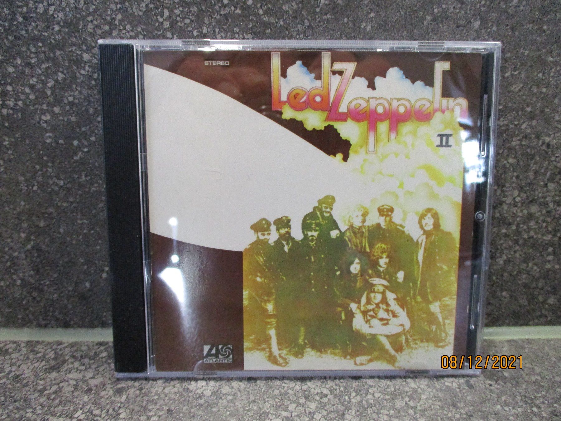 CD: Led Zeppelin  -  II – Usato da Liestal venduto da Disc-Point