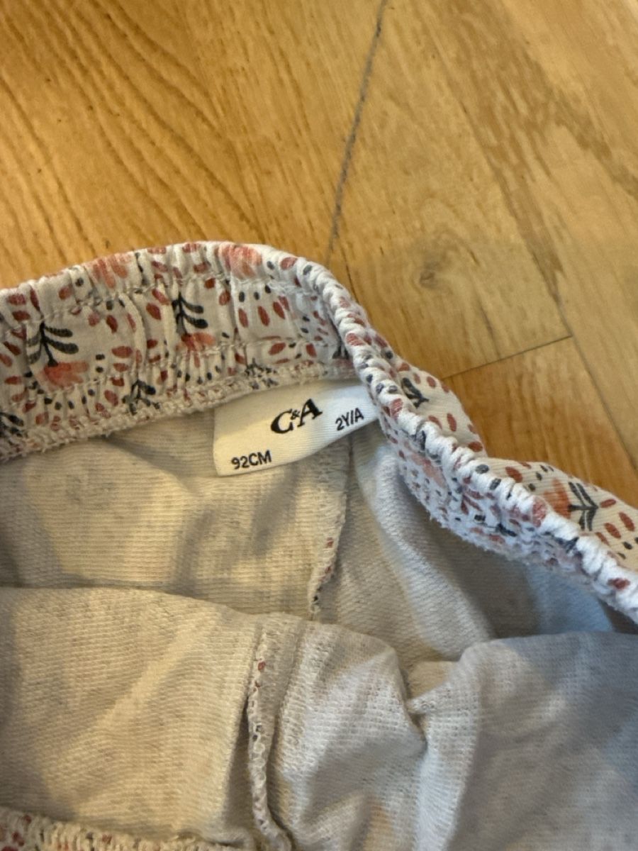 C&A Pantaloni: Sommer-Shorts, Gr. 92/98, Set – Usato da Ottikon venduto da Domito 4