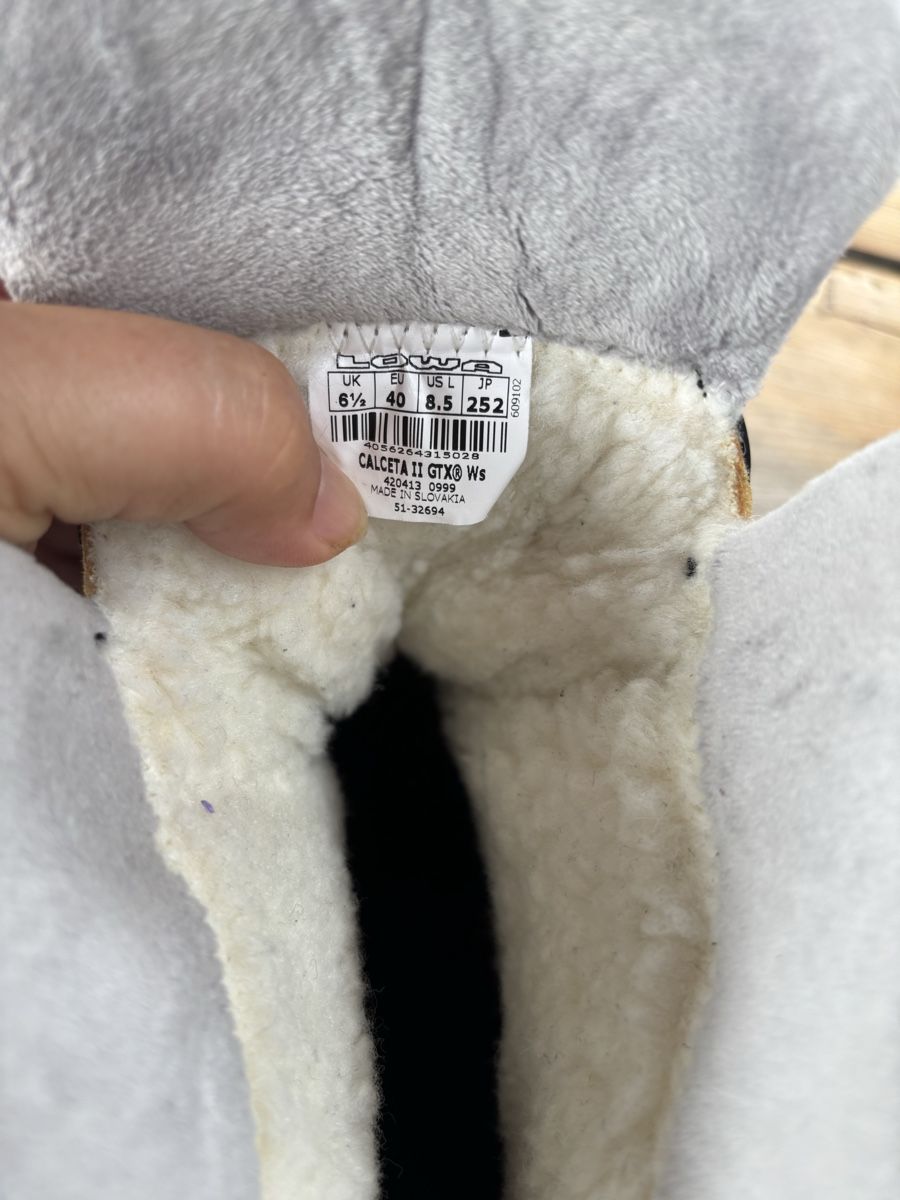 Lowa Scarpe da donna: Lowa Winterstiefel neuwertig – Usato da Würenlos venduto da Ashley24 4