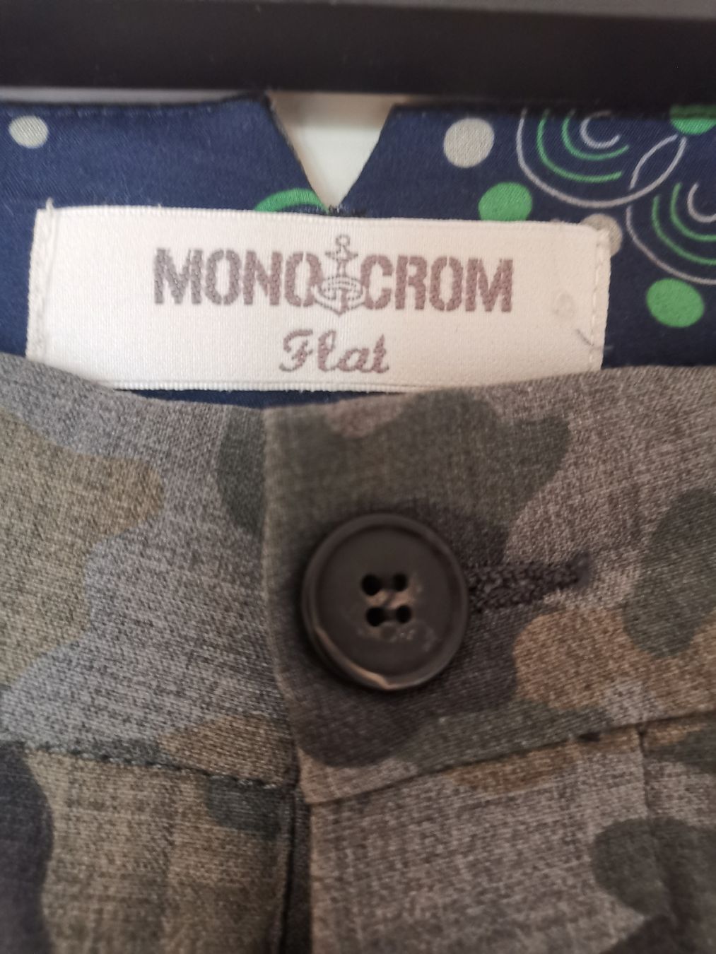 Hosen: Monocrom Männer Wollhose Camouflage – Gebraucht aus Uerikon von pink_flamingo 1