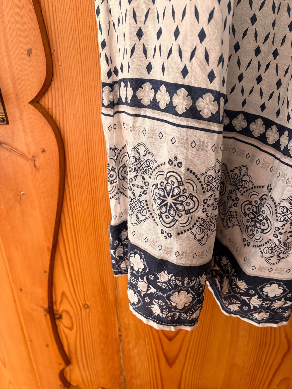 Kleider: Sehr leichtes sommerliches Kleid – Gebraucht aus Bättwil von tre_tj9g 1
