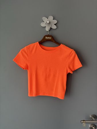 T-shirt orange New Yorker taille S 
