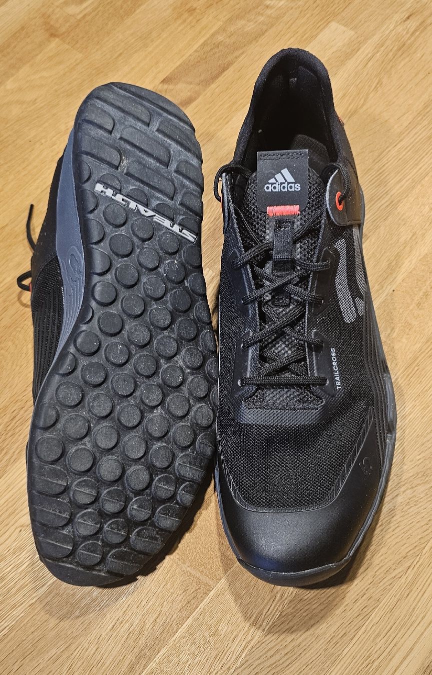 Adidas Scarpe da uomo: Adidas Veloschuhe neu – Nuovo (secondo la descrizione) da Neuendorf venduto da Foxhollow01 2