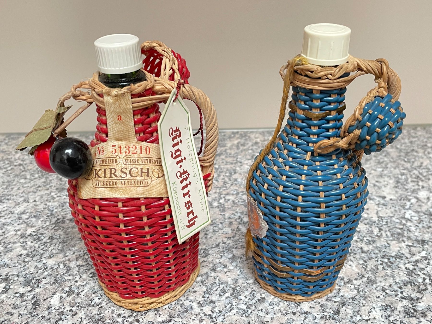 Bottiglie: 2x Korbflasche Schnapsflasche Kirsch Flasche 1dl Vintage – Usato da Gossau SG venduto da entwederoder 4