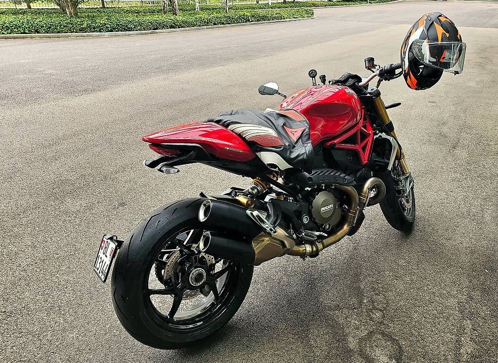 Ducati Route: Ducati Monster 1200S – D'occasion à Sargans par schoenauer 4
