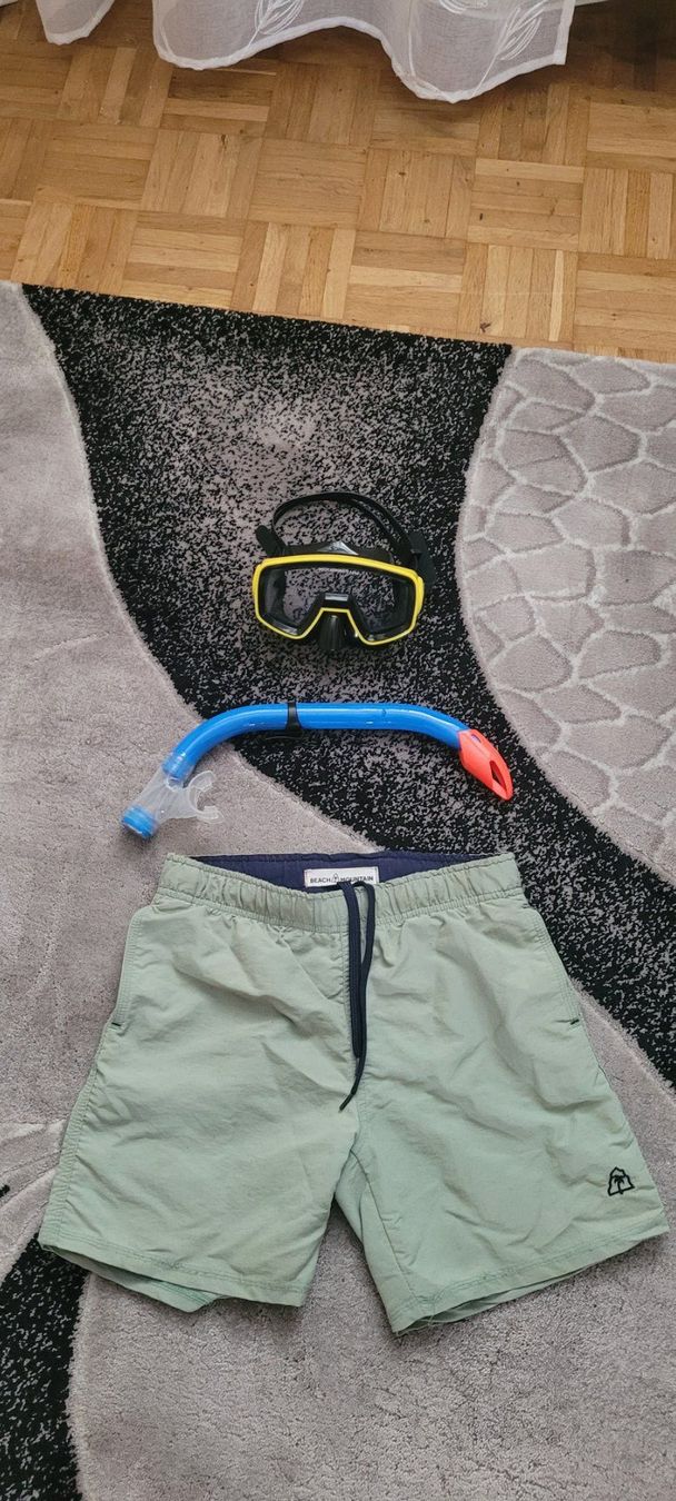 Schwimmringe: Bouée bébé ,servette microfibre, sandale t23,2 casqutte – Neu (gemäss Beschreibung) aus Vevey von obi_n8zc 8