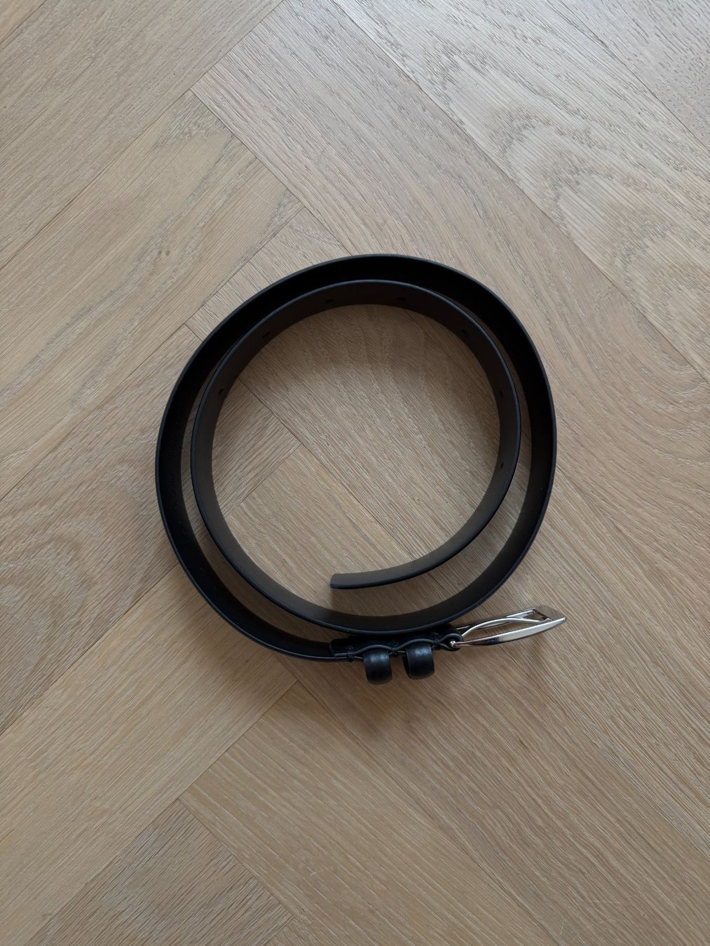 Cos Cinture: COS Leather Belt – Usato da Zürich venduto da fernandavendramin 1