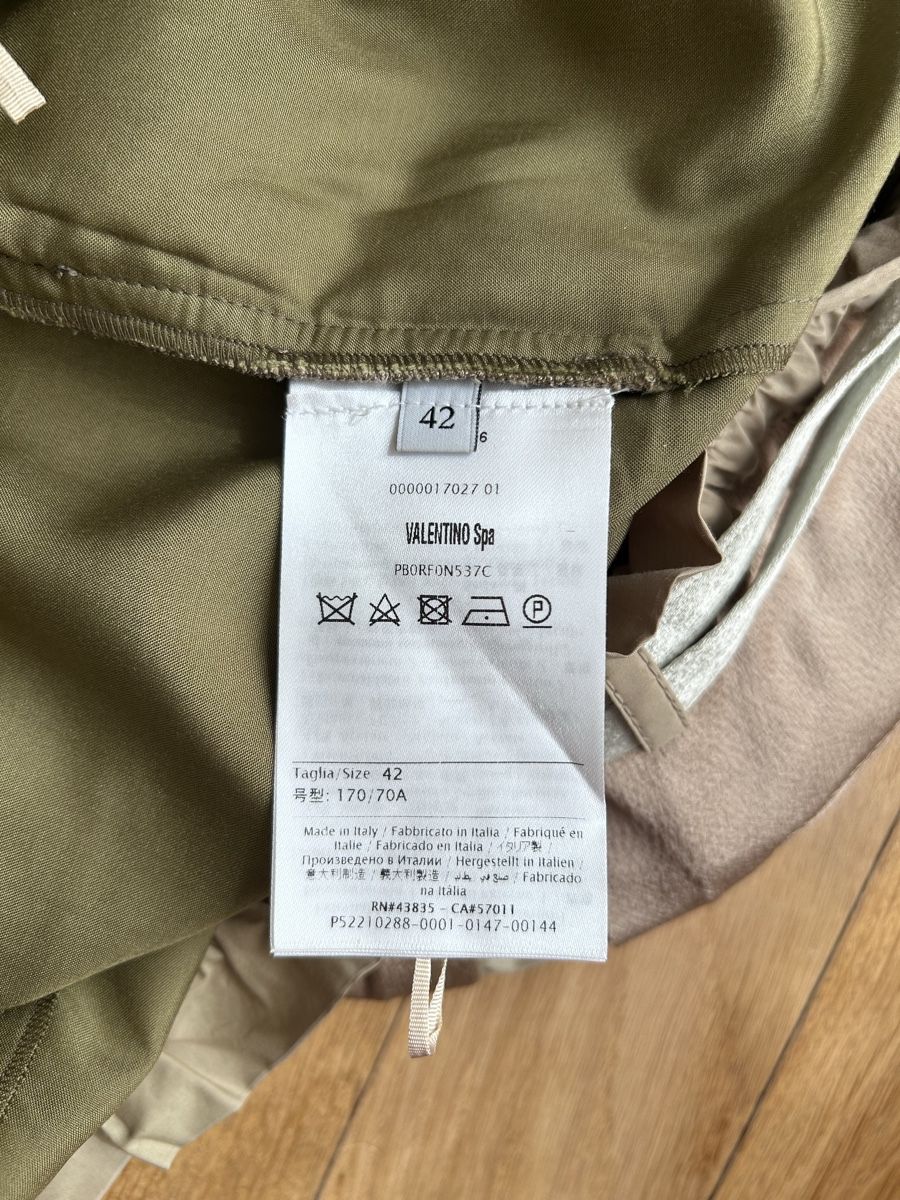 Valentino Pantaloni: Short Valentino 38 – Usato da Genève venduto da Sarahchge 4