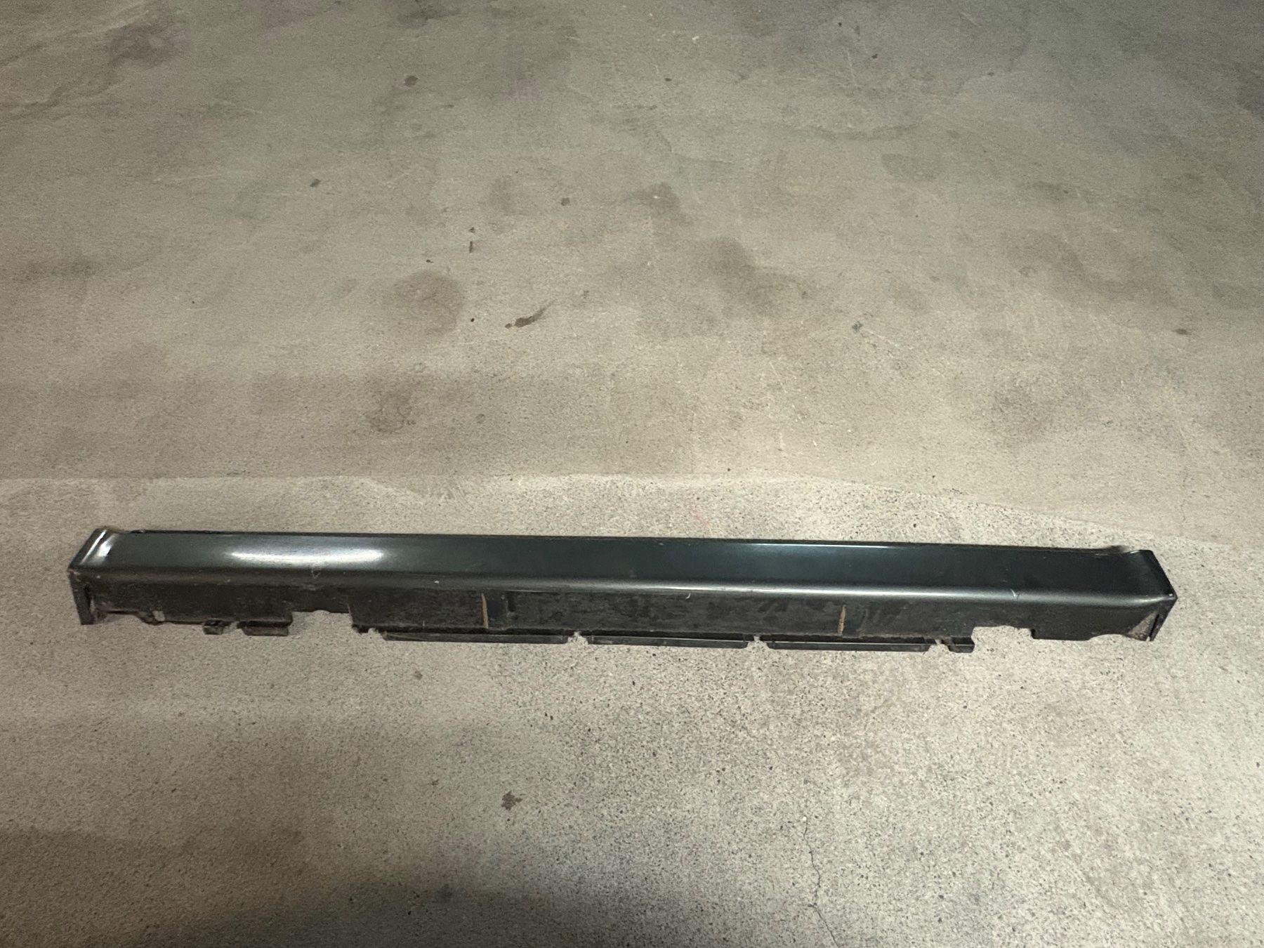 BMW Tutti pezzi di ricambio auto: BMW E30 M-Technik II Seitenschweller Links – Usato da Siebnen venduto da Alpina73