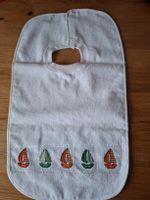 bavoir bébé brodé