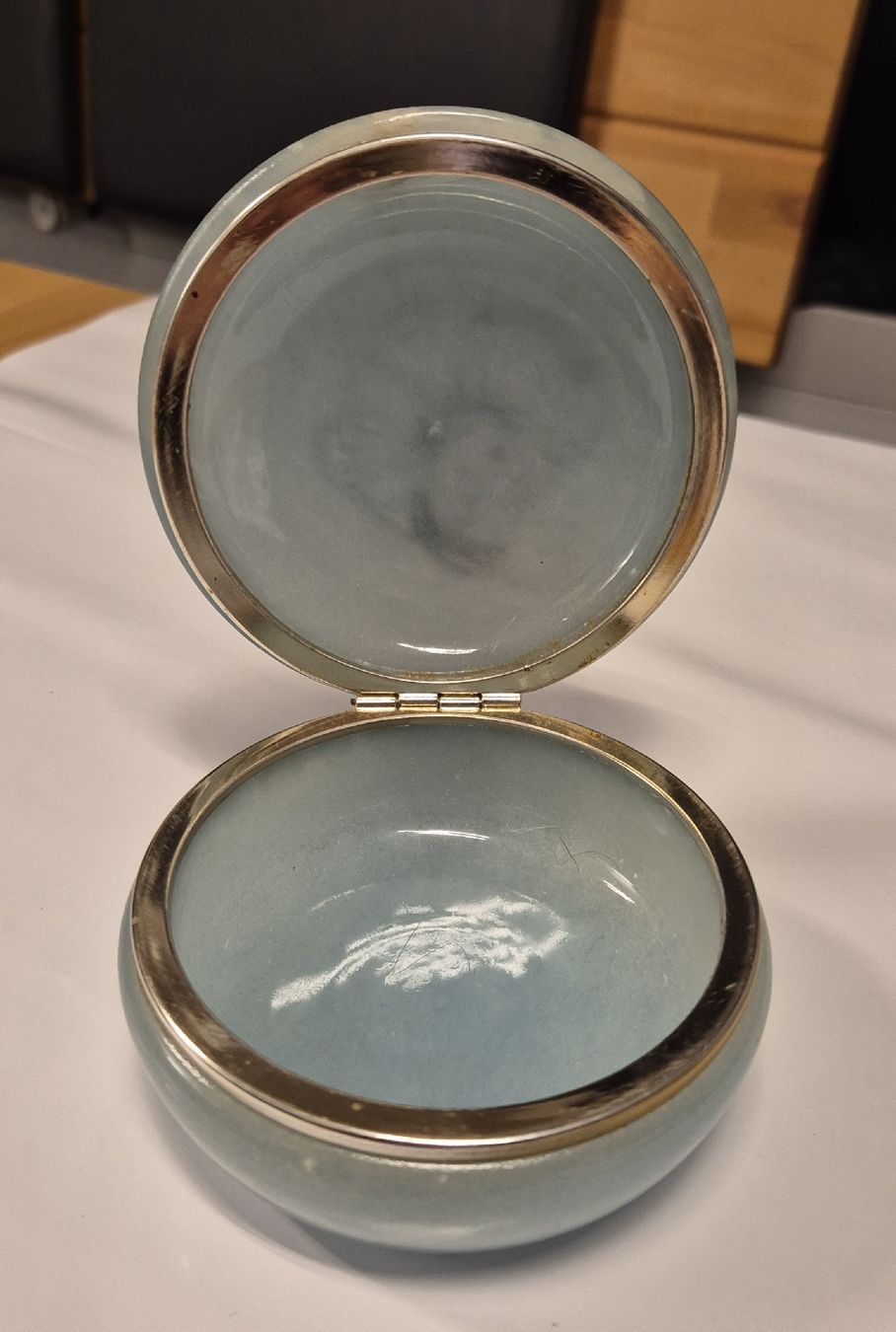 Portagioie: Alabaster Schmuck Schatulle, 9,5cm Durchm. – Usato da Vilters venduto da Fleiflomi 2