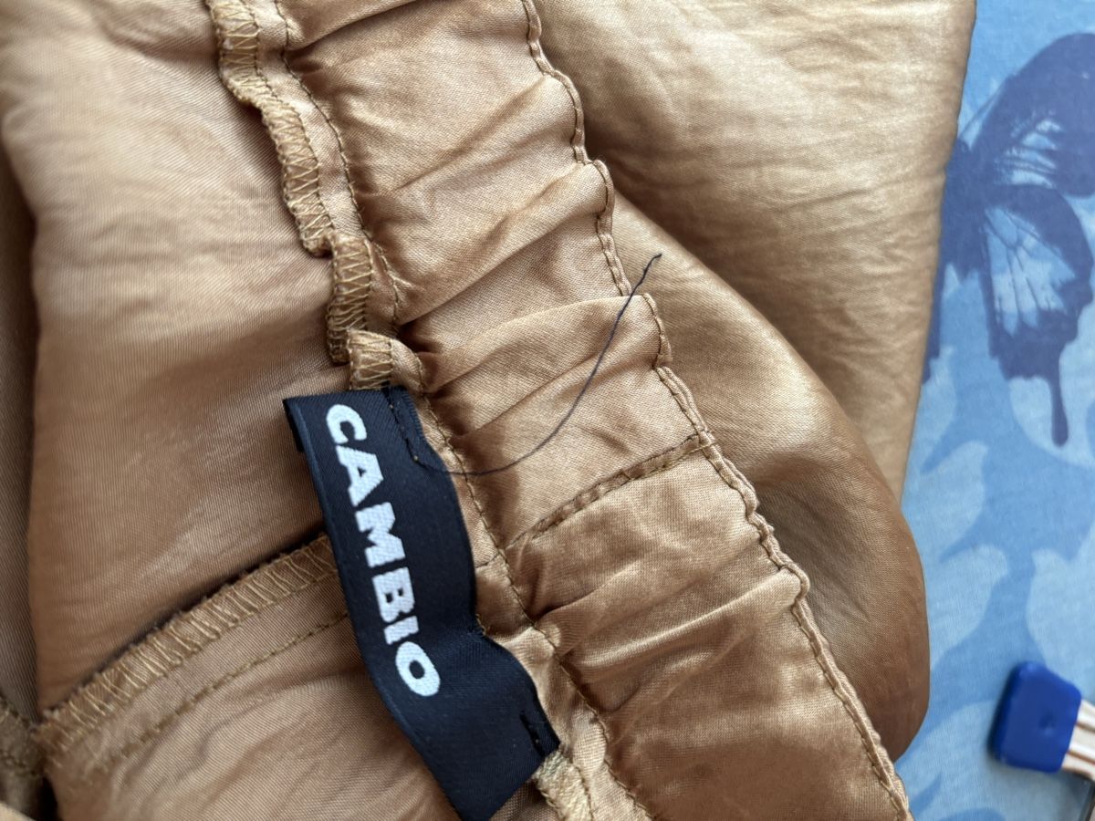 Pantaloni: Pantaloni estivi  – Nuovo (secondo la descrizione) da Schwyz venduto da Francesca54 2