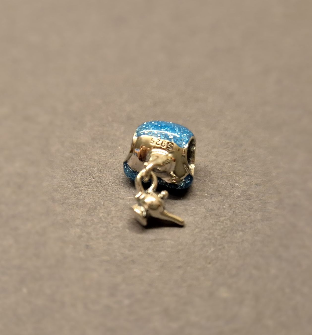 Anhänger: Silber Charm Dschinni Disney +Garantie – Neu (gemäss Beschreibung) aus Rotkreuz von Carbone_Bijou-Shop 2