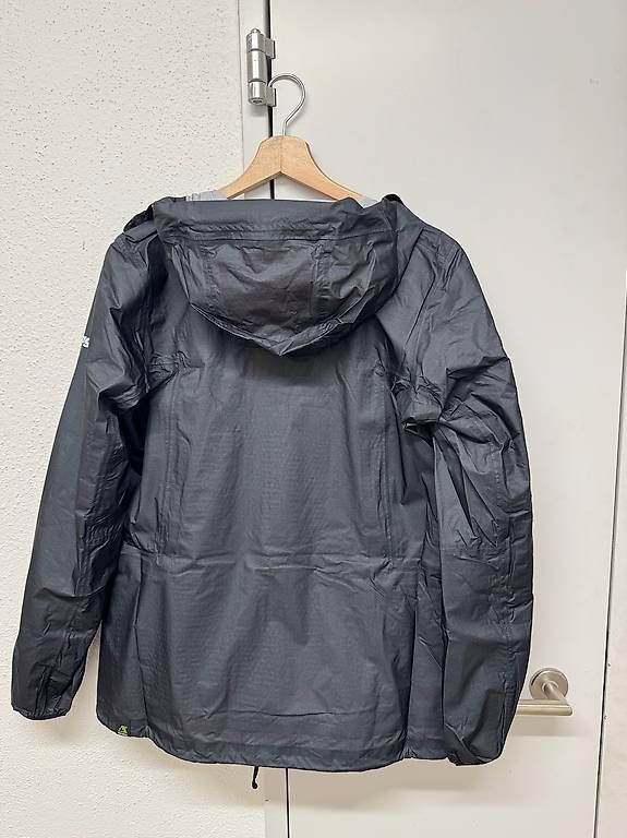 Giacche: Berghaus MTN Guide Alpha Jacket - NEU Grösse M – Nuovo (secondo la descrizione) da Schaffhausen venduto da corimuel1985 1