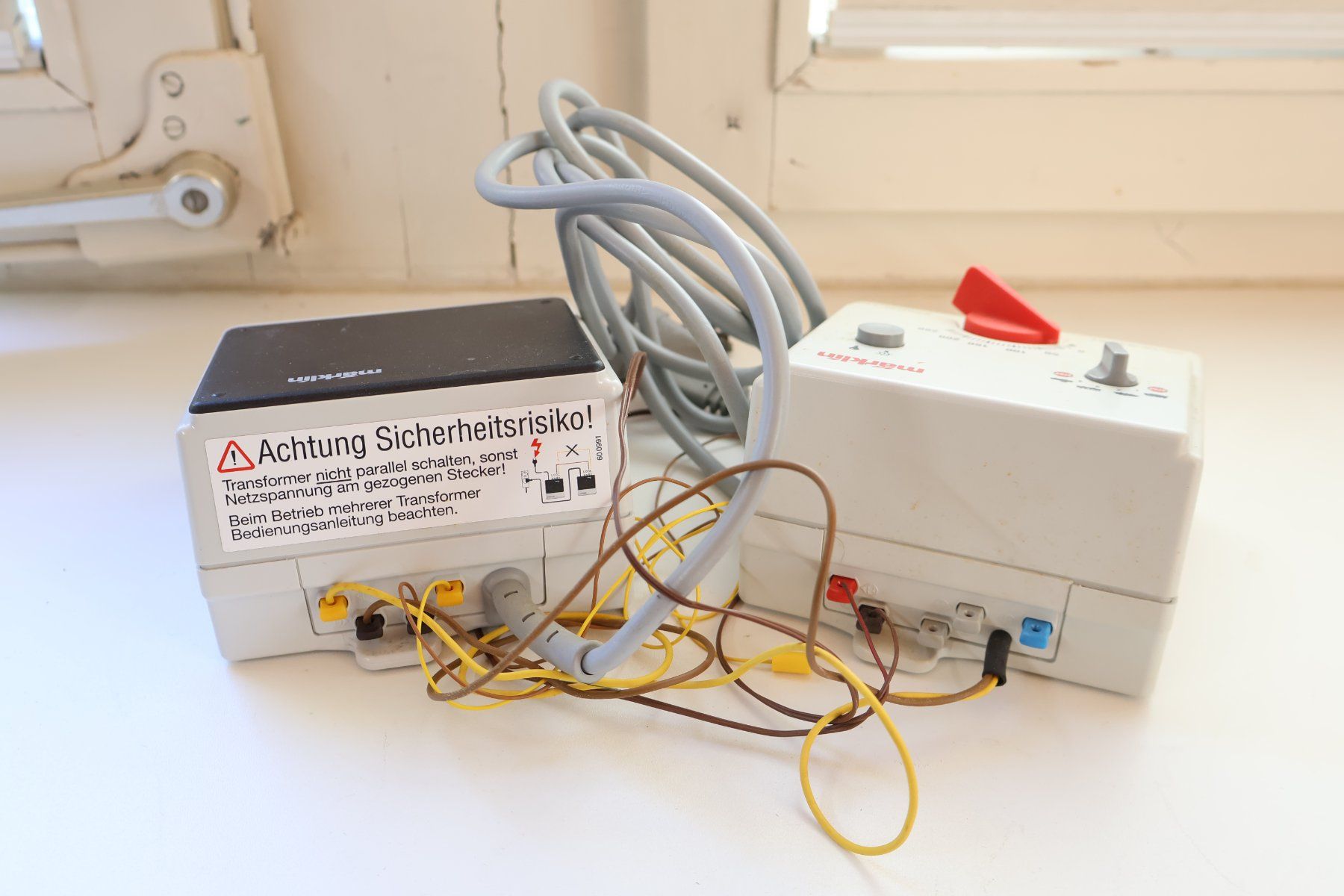 Märklin Modellini di ferrovie: Märklin Digital Control Delta 4f + Trafo H0 – Usato da Winterthur venduto da Monstera 3